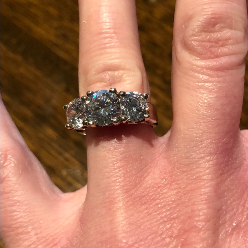 3 ct. CZ ring set in sterling silver - Picture 5 of 5